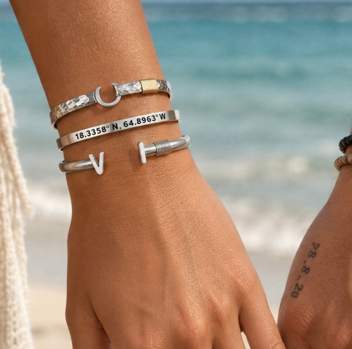 Caribbean Horseshoe Bracelet (Pre-Order)